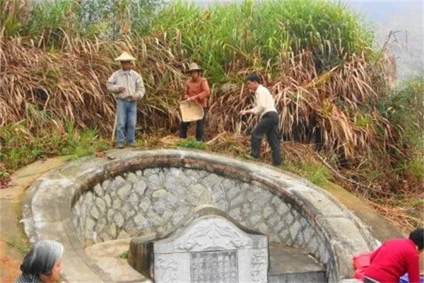 迁坟风水禁忌讲究